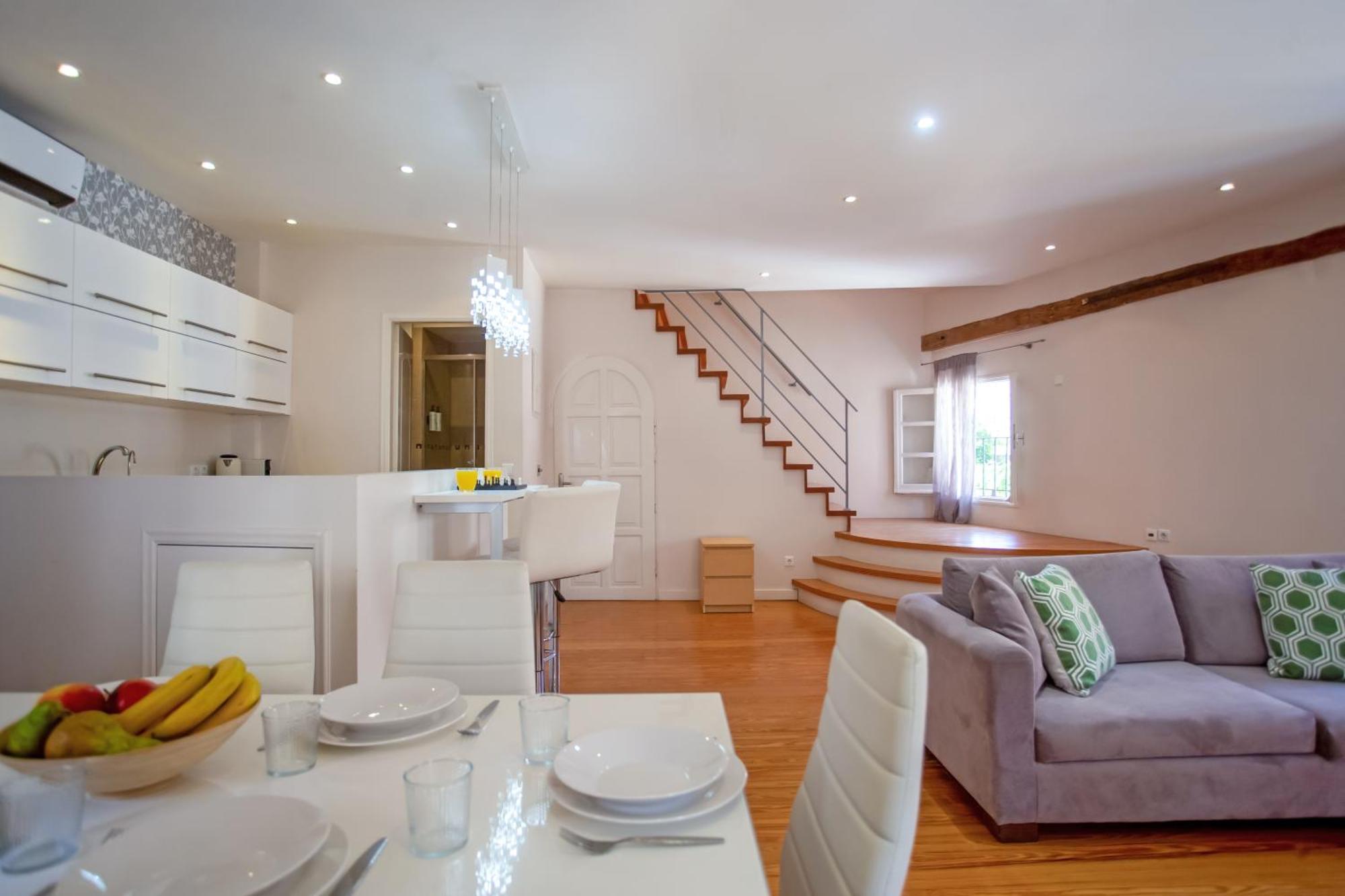 Guilford Loft * Corfu (city)